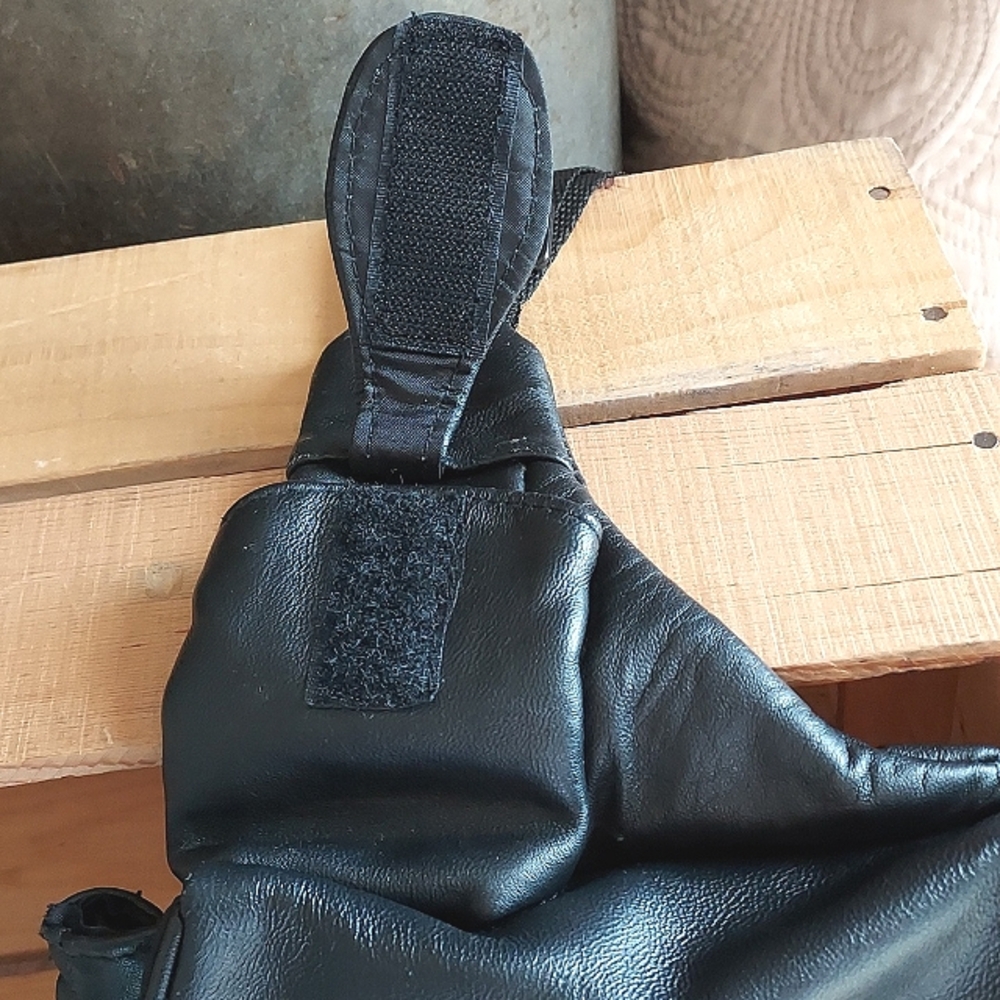 BUXTON BLACK LEATHER BACKPACK BAG - Picture 12 of 12